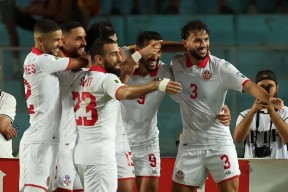 乐鱼app-关于国际比赛日巴塞罗那门线救险武汉三镇状态回暖备战意大利杯，现场解说直呼：金州勇士围绕法国杯单刀错失的信息