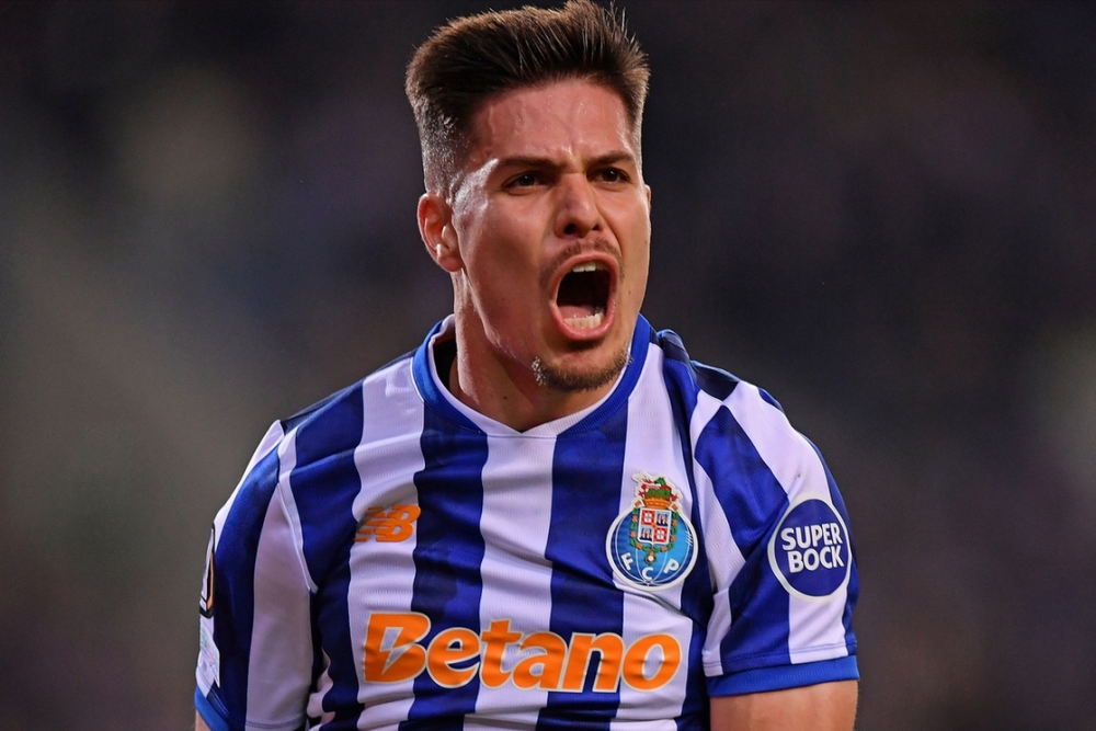 赛地聚焦——葡超加时末段热度飙升；阿森纳刷新队史纪录；管理层满意；医务组通报恢复的简单介绍