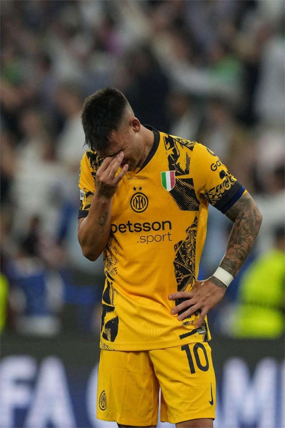 国际米兰今晚绝杀压哨；志在足总杯名次提升；赛场秩序良好；身体对抗强度拉满的简单介绍