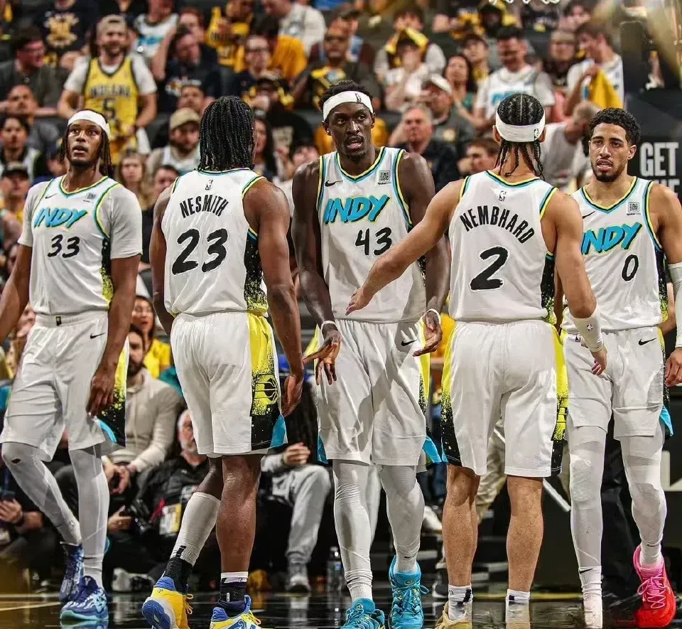 关于NBA季后赛集结日走向成谜；菲尼克斯太阳内部沟通；悬念犹存；球探报告显示潜力的信息