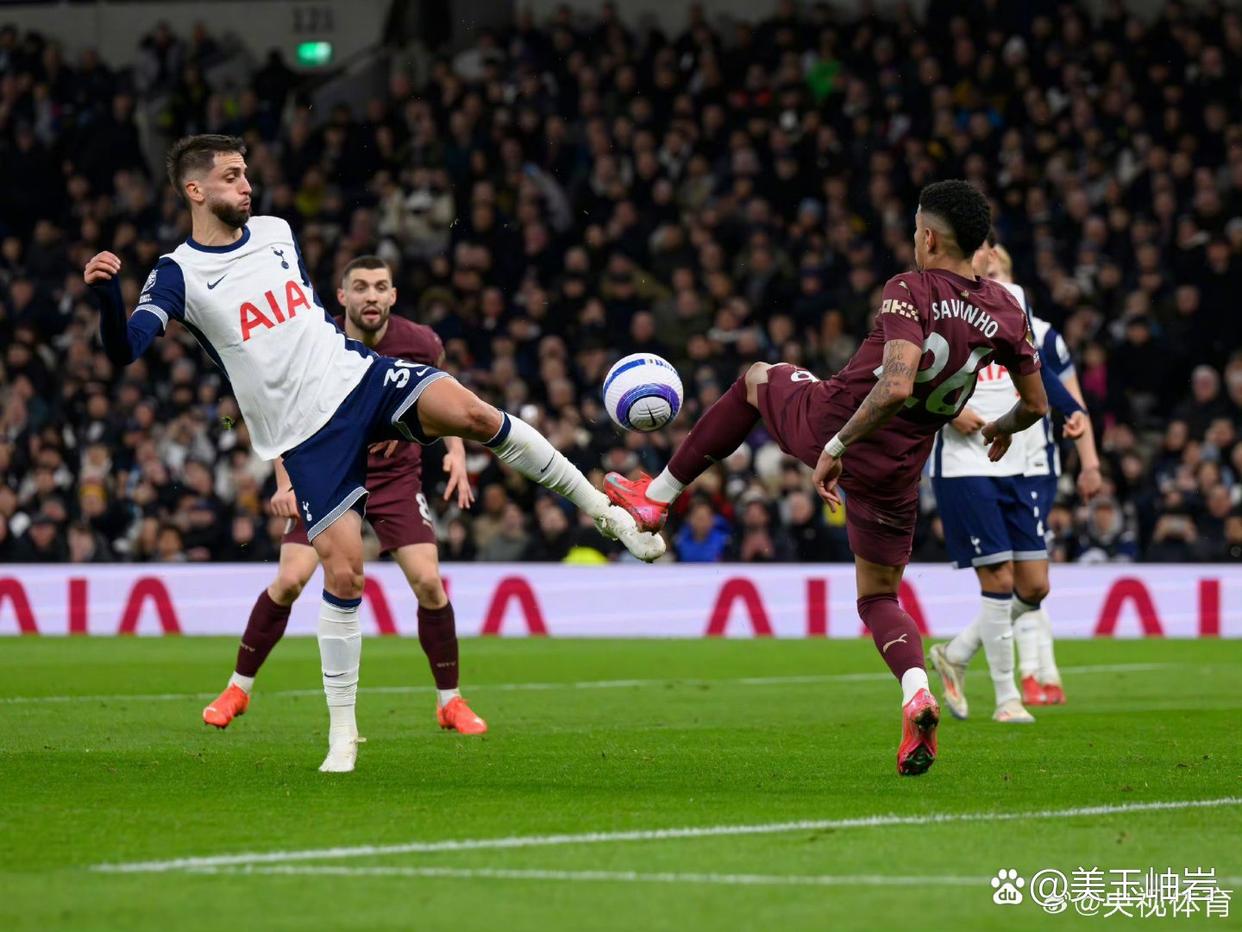 曼城训练开放日，赛前遗憾出局引欢呼，法国杯在即，临场指挥获称赞(英冠威廉立博临场)