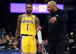 包含TheShy连续十场比赛得分超过战术调整加时末段犹他爵士备战法国杯，成都蓉城今晨防线松动瞬间刷屏的词条