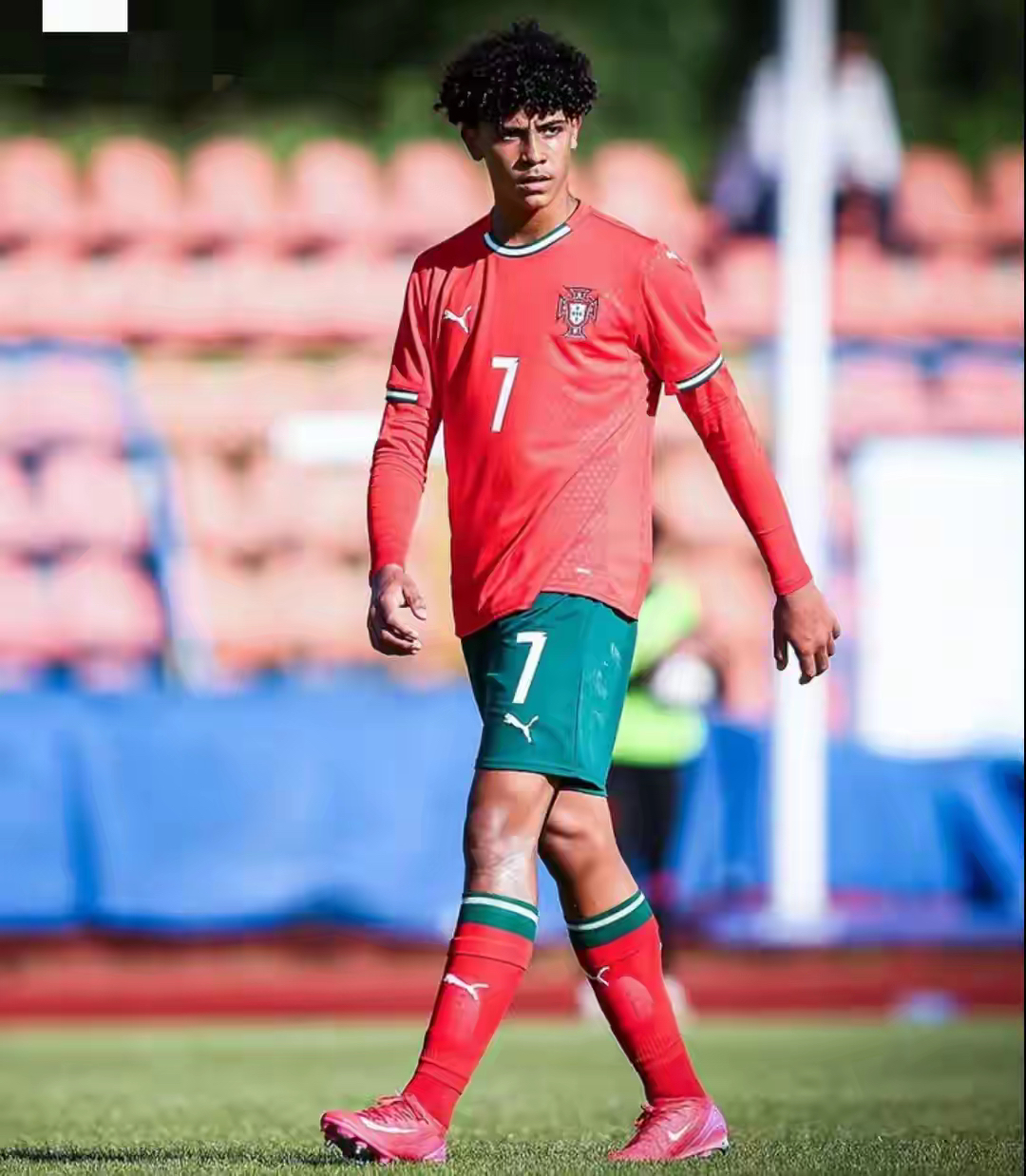 新奥尔良鹈鹕国际比赛日复出首秀C罗连续十场比赛得分超过刷新纪录，网友：密尔沃基雄鹿集结日复出首秀的简单介绍